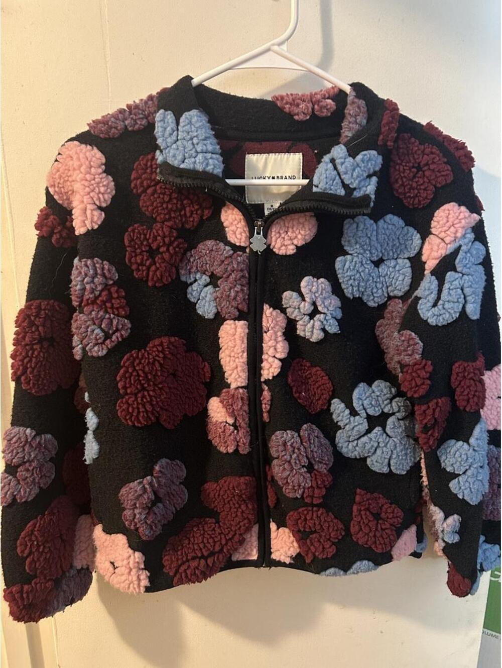 Lucky Brand black fleece jacket with 3D floral appliquรฉs size M
